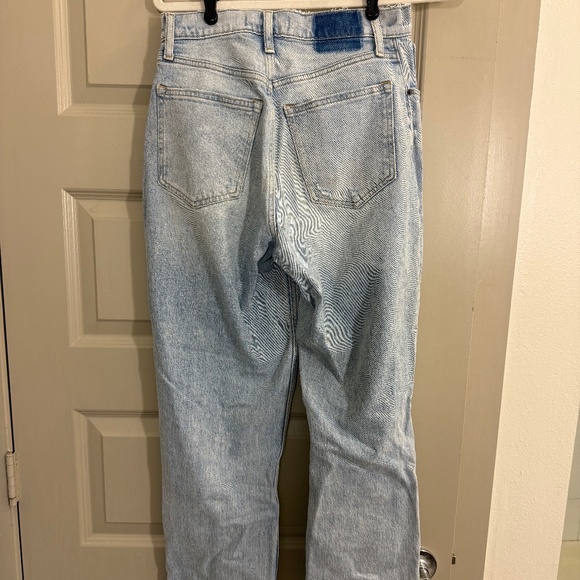 Abercrombie & Fitch 90's Straight Ultra High Rise Jeans - Curve Love - Picture 2 of 2